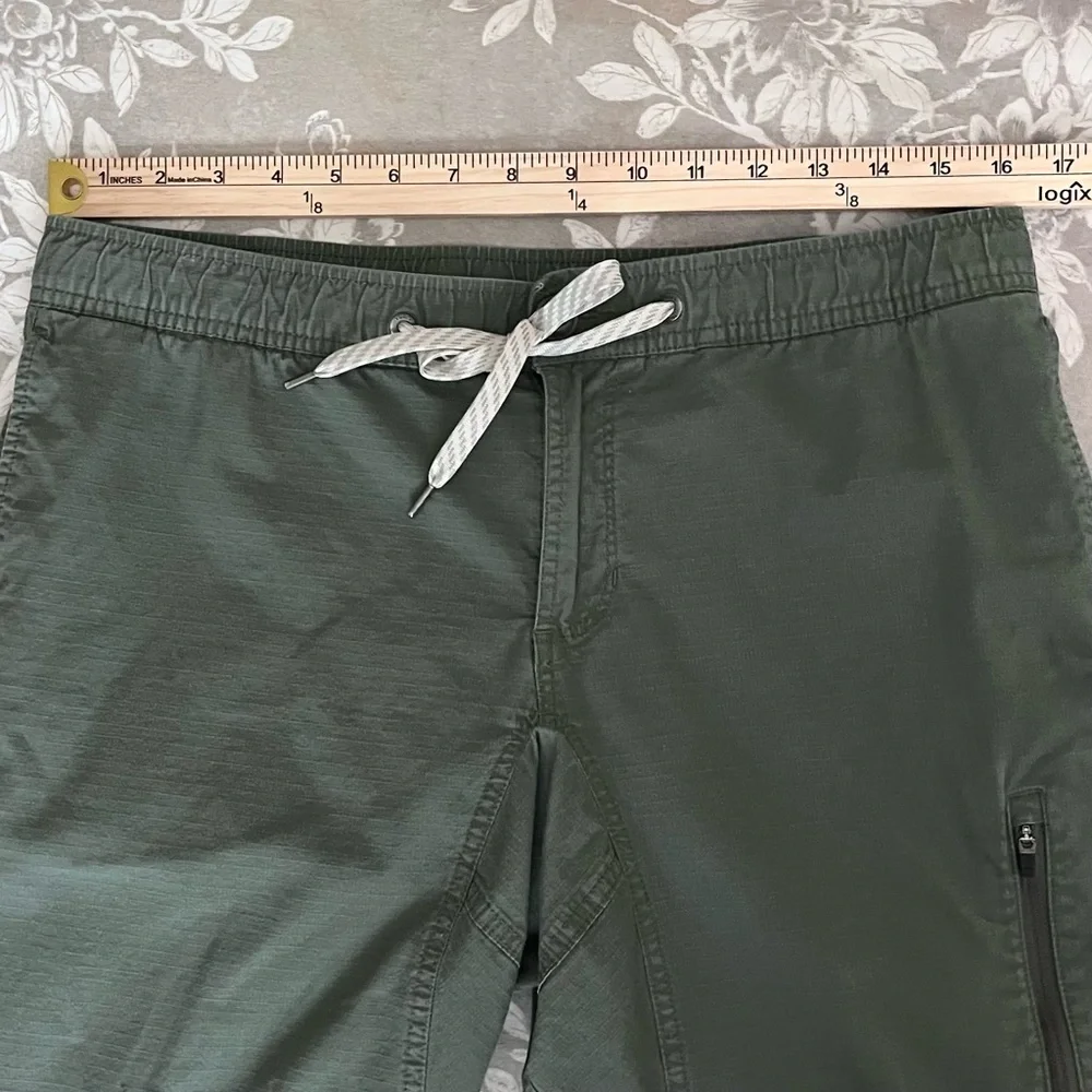 Vuori Mens Ripstop Pant SZ L Outdoor Gorpcore Oregano Army Green Hiking Climbing - Picture 9 of 16